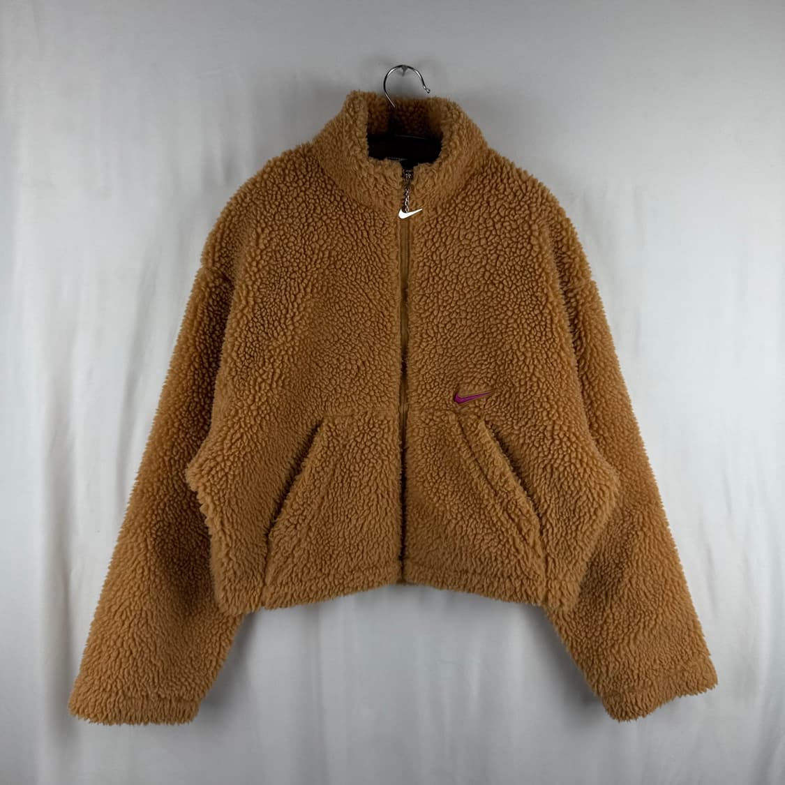 (무료배송)L) 나이키 우먼스 셰르파 스우시 플리스 크롭 자켓 베이지 상품이미지2