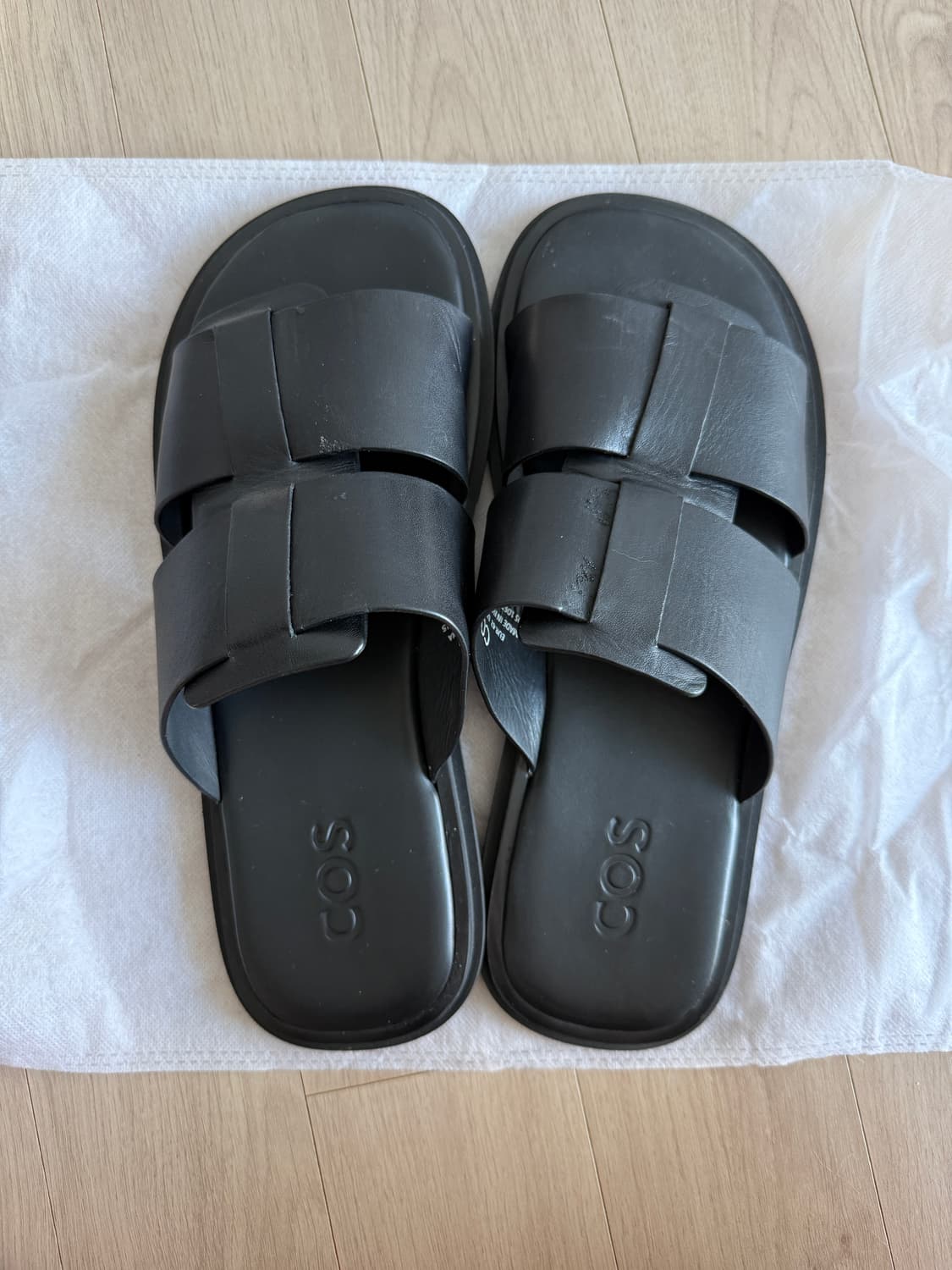 cos 블랙 뮬 슬라이드 상품이미지1