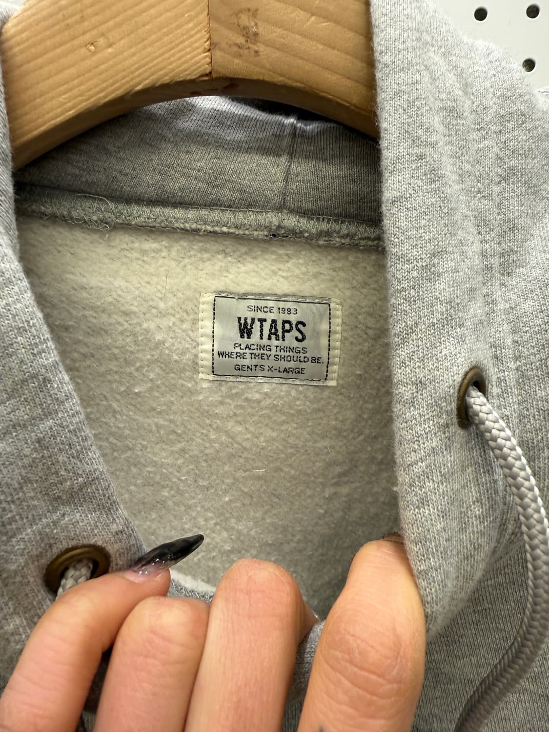 더블탭스 아치 로고 후드티 U1081 상품이미지5