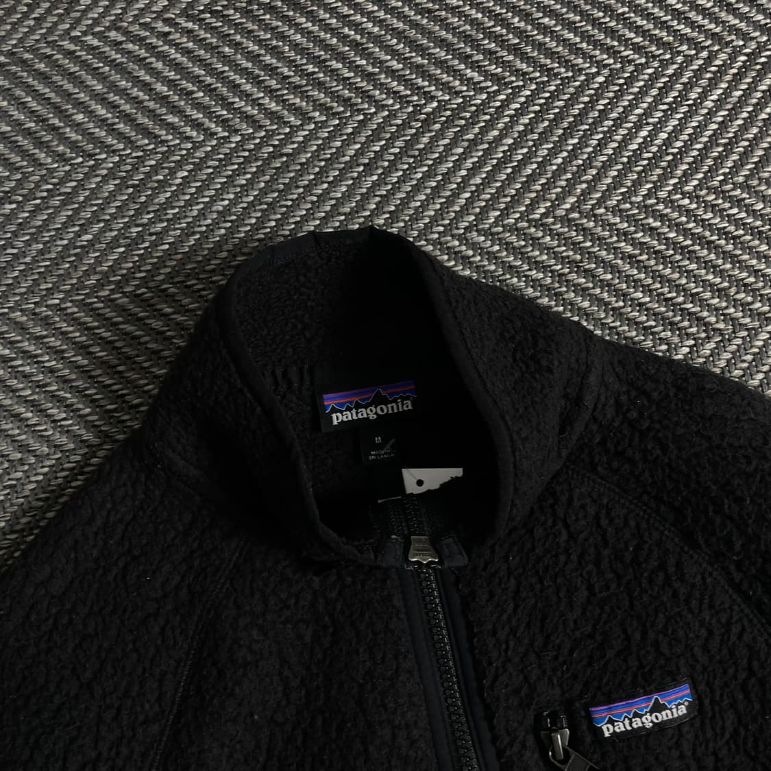 파타고니아 레트로 파일 블랙 플리스 자켓y 3638 상품이미지6