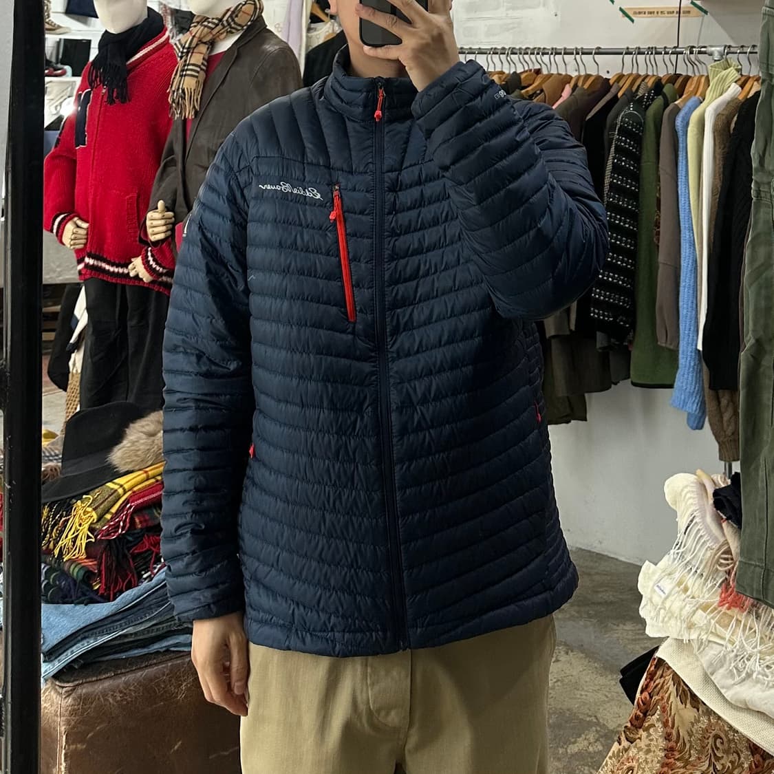 (착용컷) 에디바우어 구스다운 경량 패딩 (남성용 105) 상품이미지3