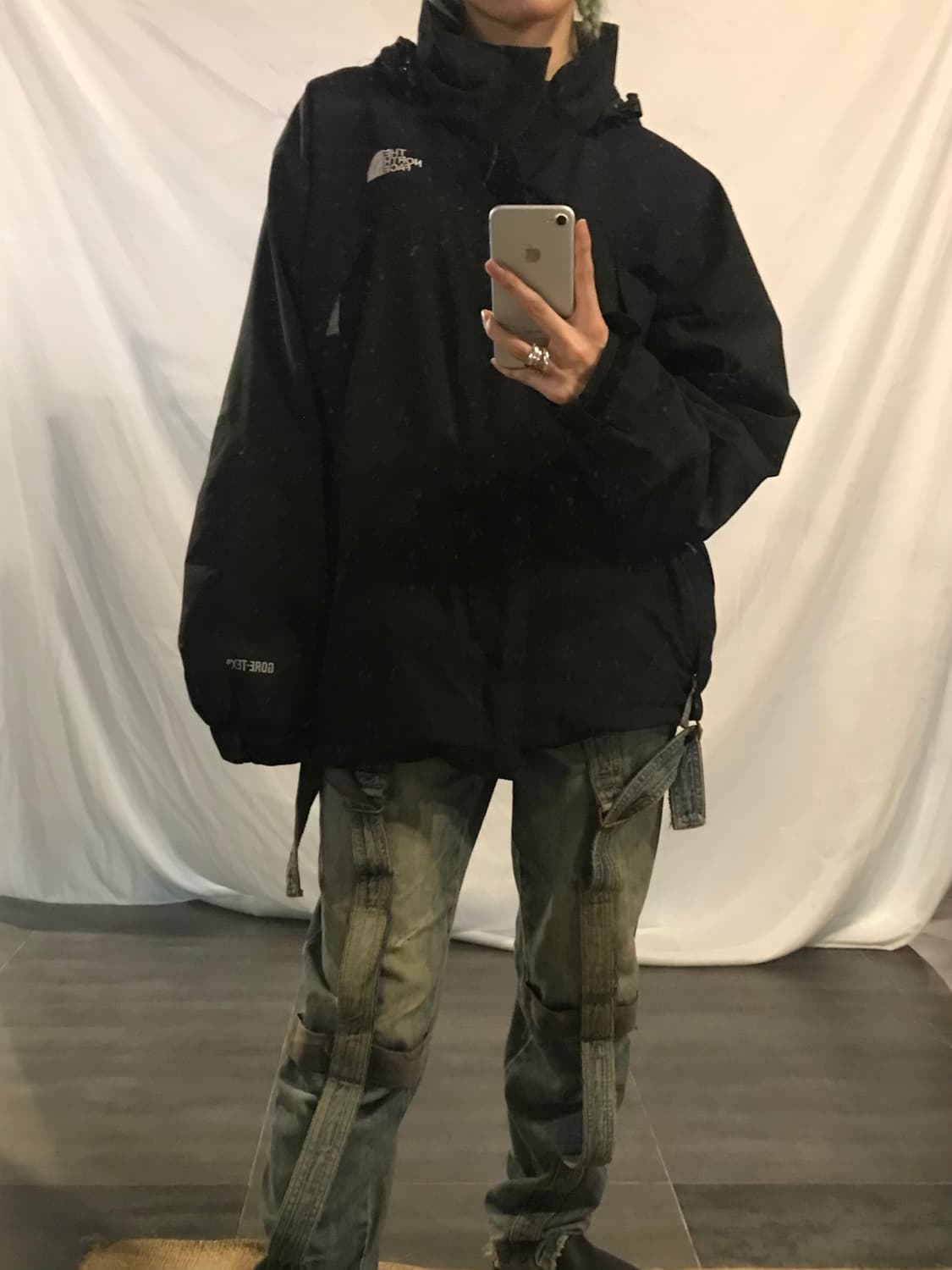 The North Face Gore-Tax Windbreaker 상품이미지1