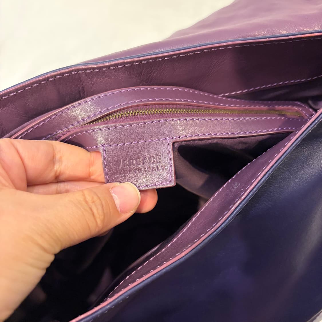 베르사체 메두사 엠보싱 숄더백 가방 상품이미지5