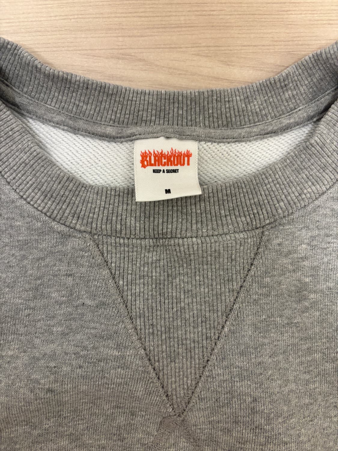 블랙아웃 메란지 스웻셔츠 상품이미지2