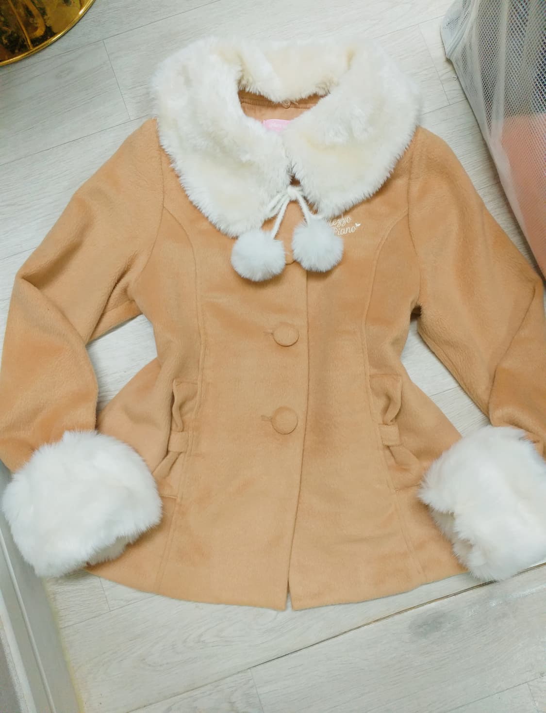 메조피아노코트달천깔라떼갸루히메갸루핀터깔일브캐캐체대장y2k빈티지점퍼페어리 상품이미지1
