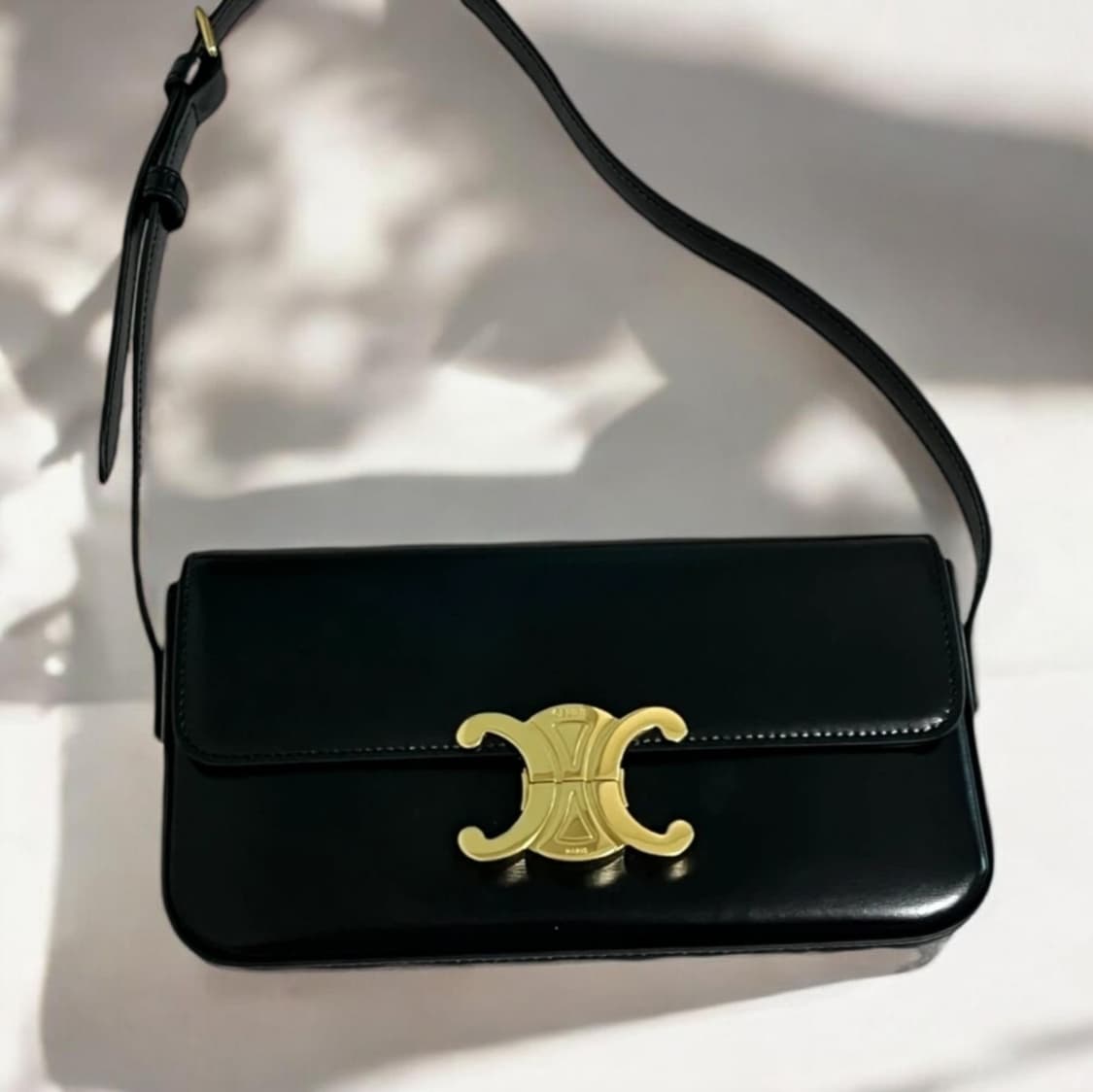 셀린느 클로드 트리옹프 숄더백 상품이미지1