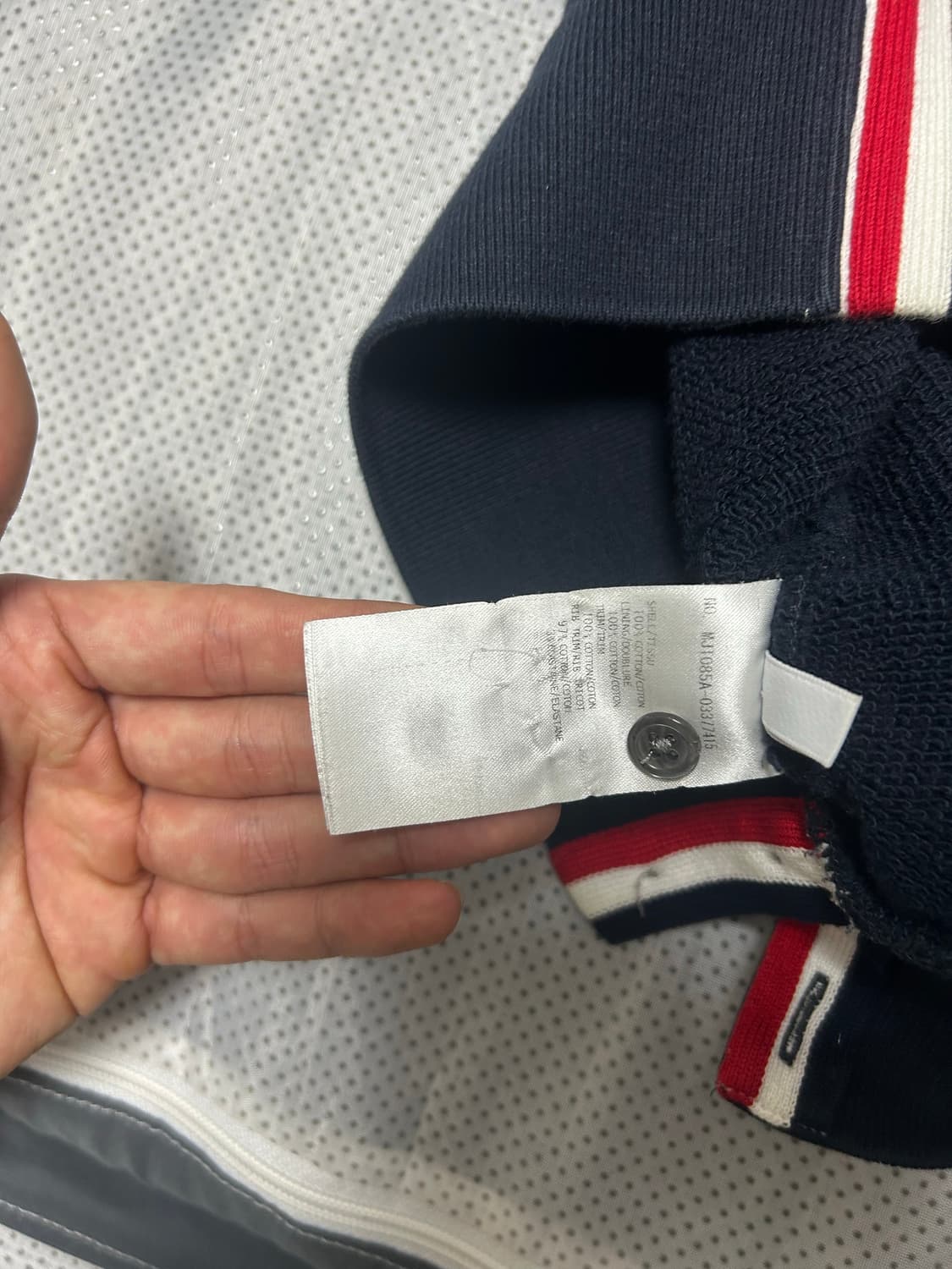 톰브라운 백삼선 맨투맨 3사이즈 상품이미지8