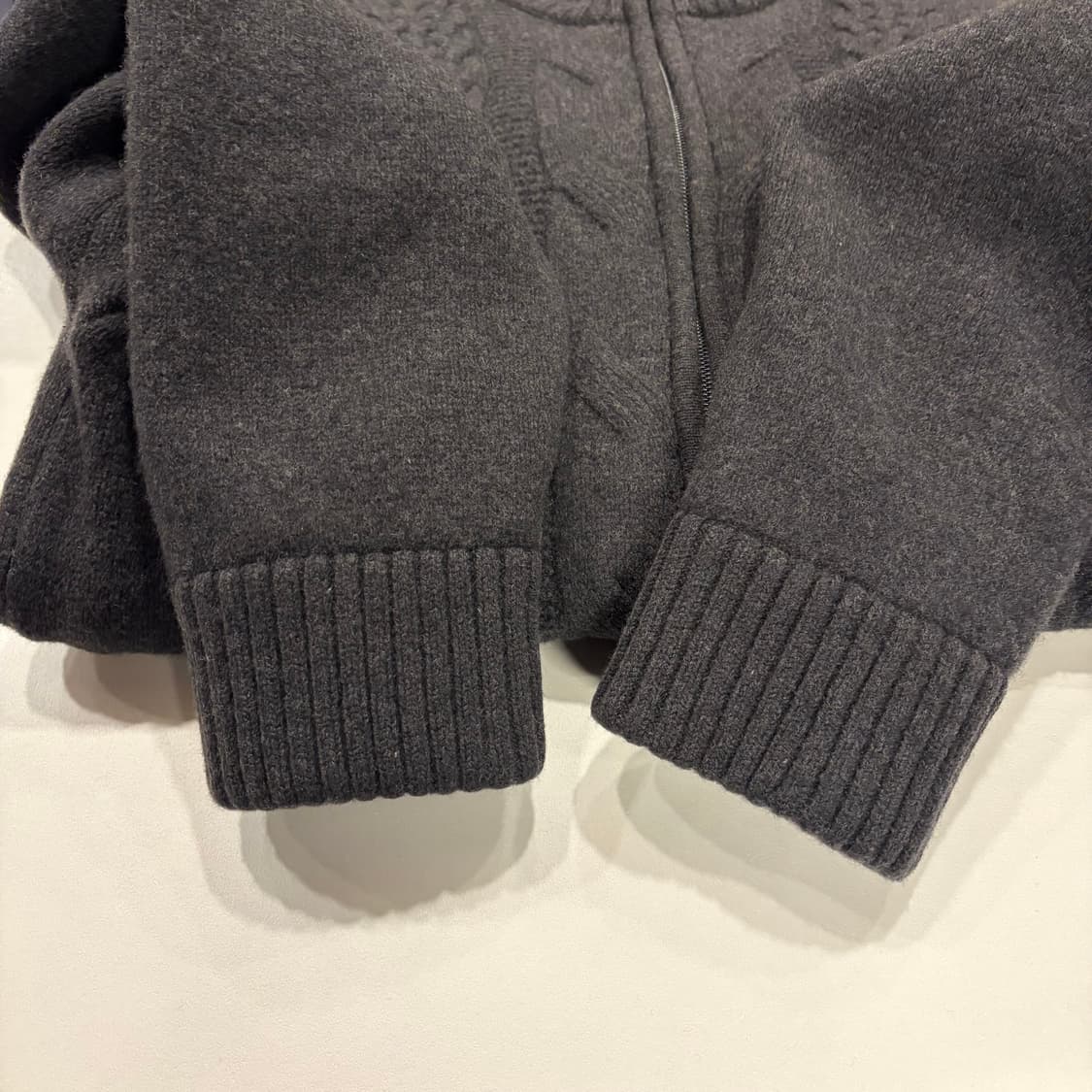 [105] 라코스테 울 케이블 니트 가디건 다크그레이 B938 상품이미지7