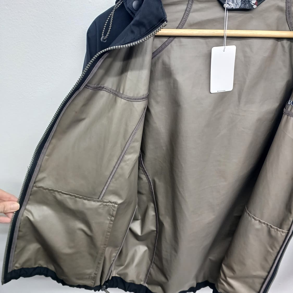 블랙야크 심플 바람막이 집업 100 상품이미지3