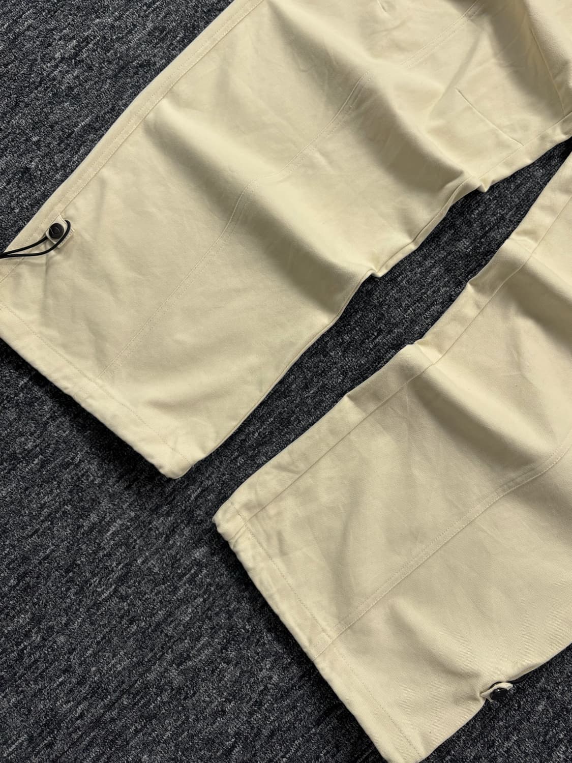 미스치프 베이지 드로잉 스트링 배기 팬츠 상품이미지6