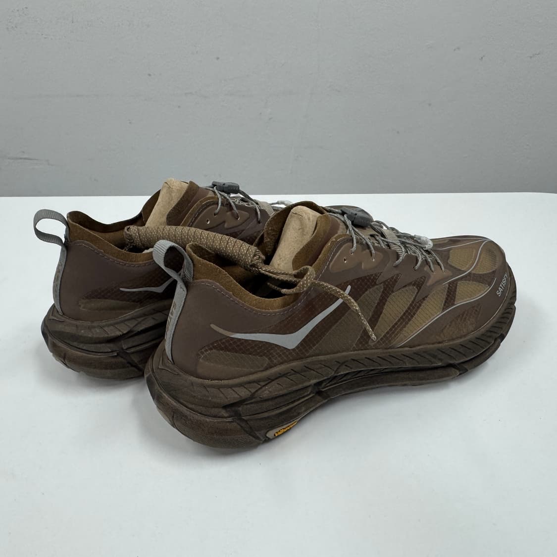 호카 x 새티스파이 마파테 스피드 4 라이트 러버 상품이미지7