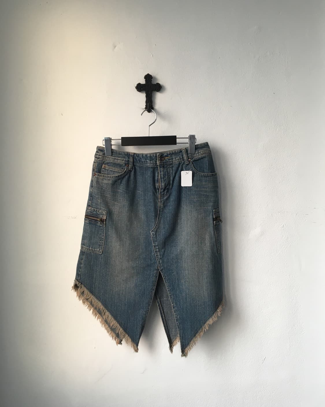Fringe point unbalanced midi skirt 상품이미지2