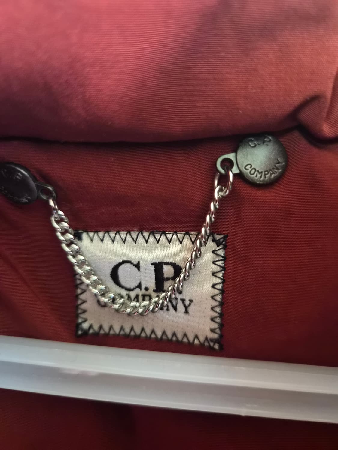 100) CP 컴퍼니 고글 덕다운 패딩 팝니다 상품이미지4