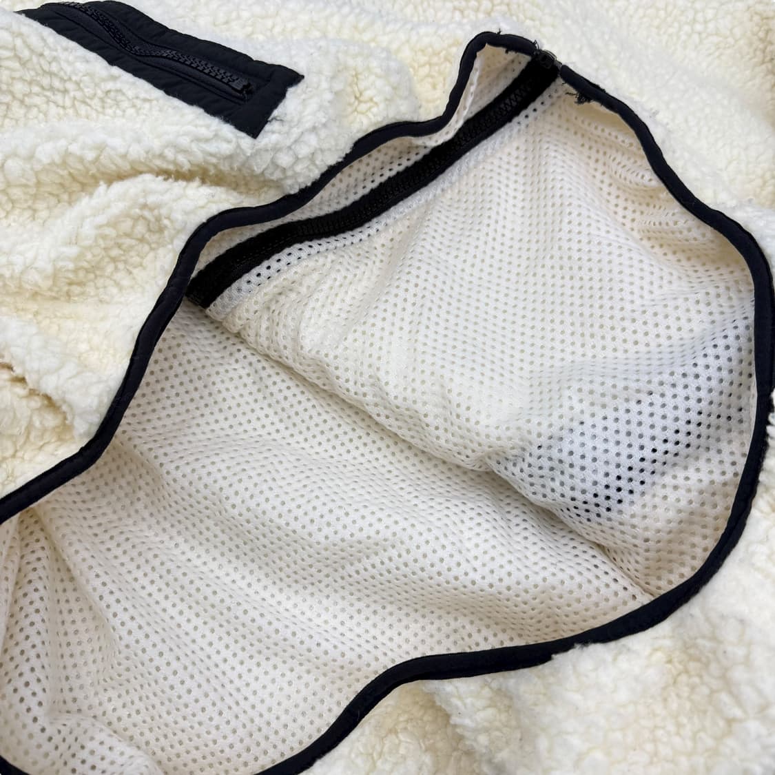 퍼스트다운 크림화이트 논카라 뽀글이 플리스 집업 상품이미지5