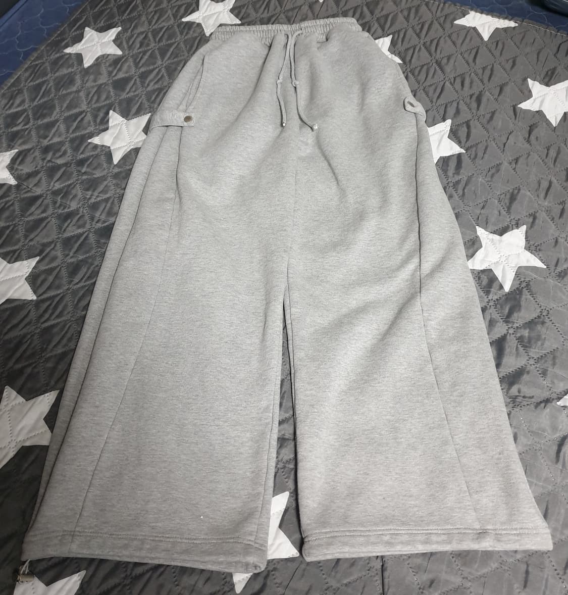 URBAN 기모 사이드버튼 커브드 크롭 와이드 스웻 팬츠 그레이 (F) 상품이미지1