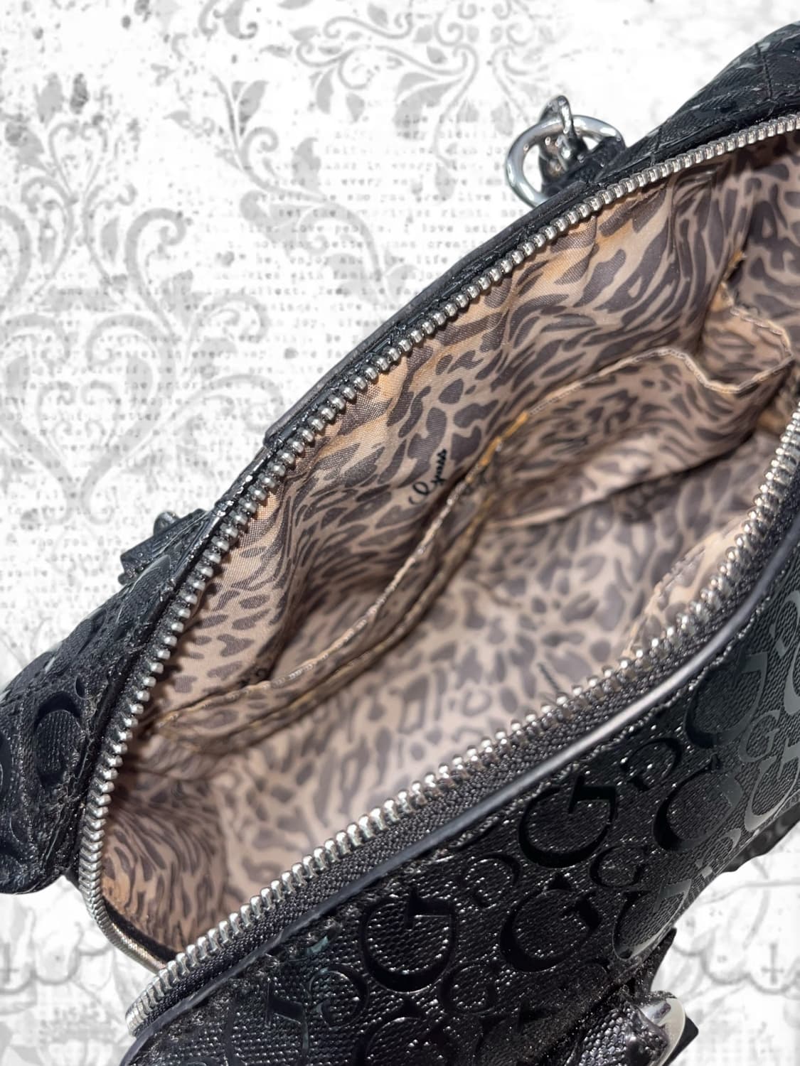 'Guess' enamel sholder bag 상품이미지5