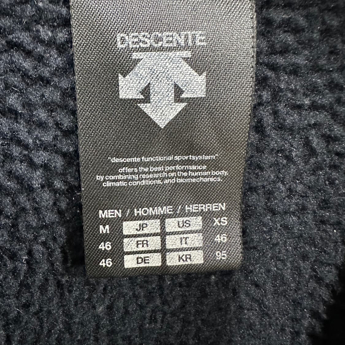 95 데상트 남자 안감 뽀글이 슬림핏 후리스 후드집업 상품이미지3