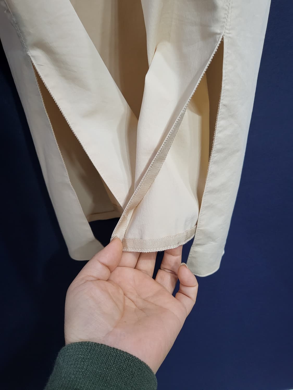 BOWEN 보웬 브이넥 카라 셔링 롱원피스 상품이미지6