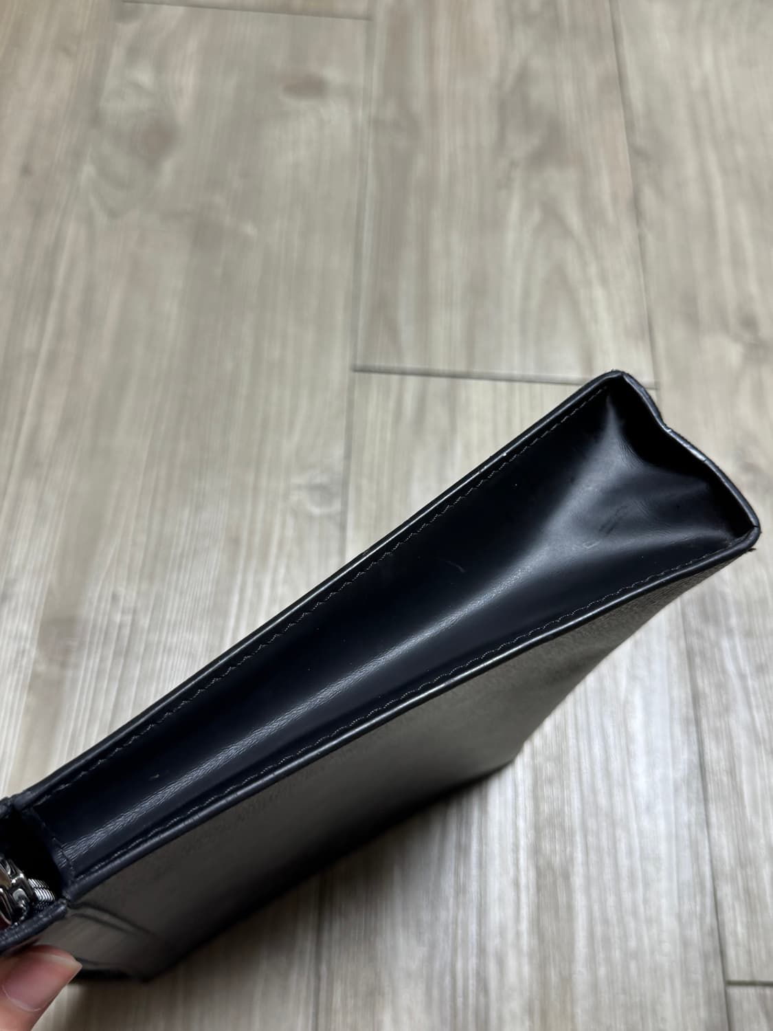 루이비통 포쉐트 보야주 클러치 mm 상품이미지3