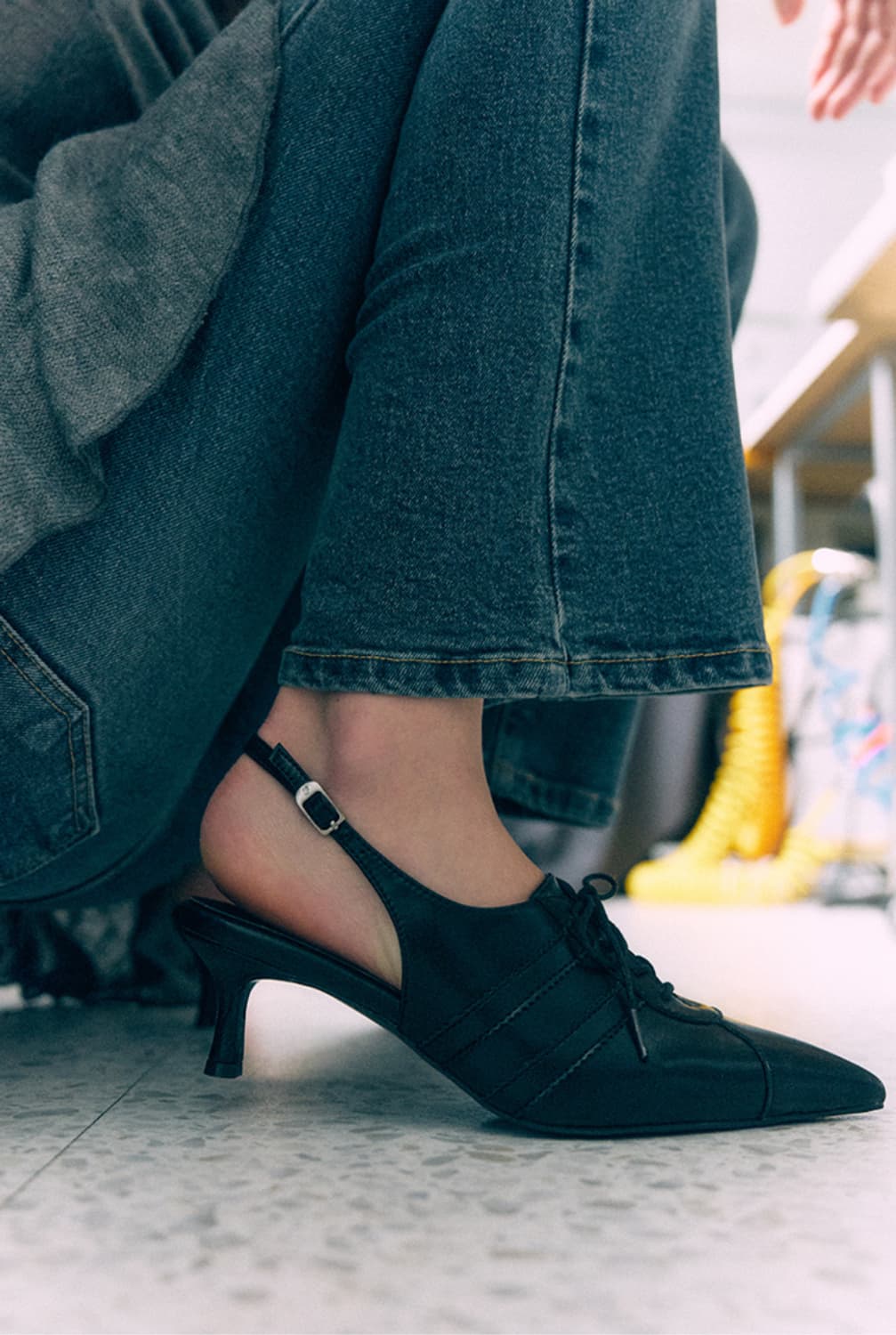 무드나잇 AIMEE  에이미 레이스업 키튼힐 펌프스 블랙225 상품이미지5