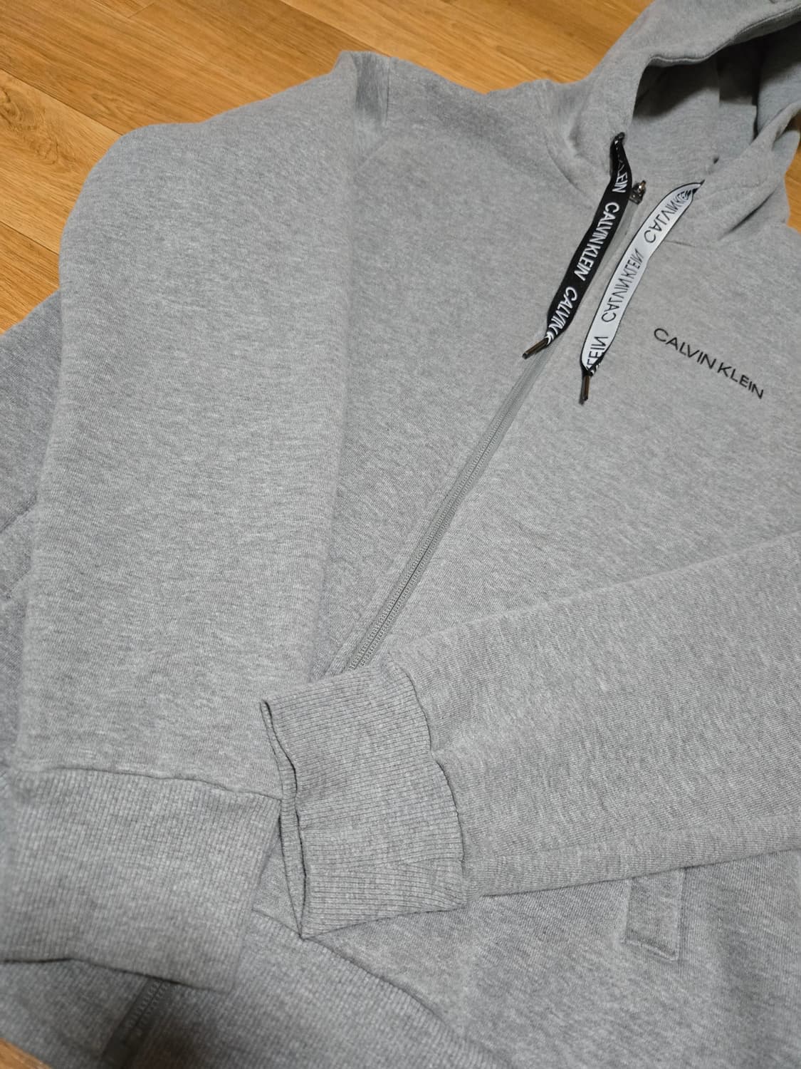캘빈클라인 그레이 기모 후드집업 상품이미지4