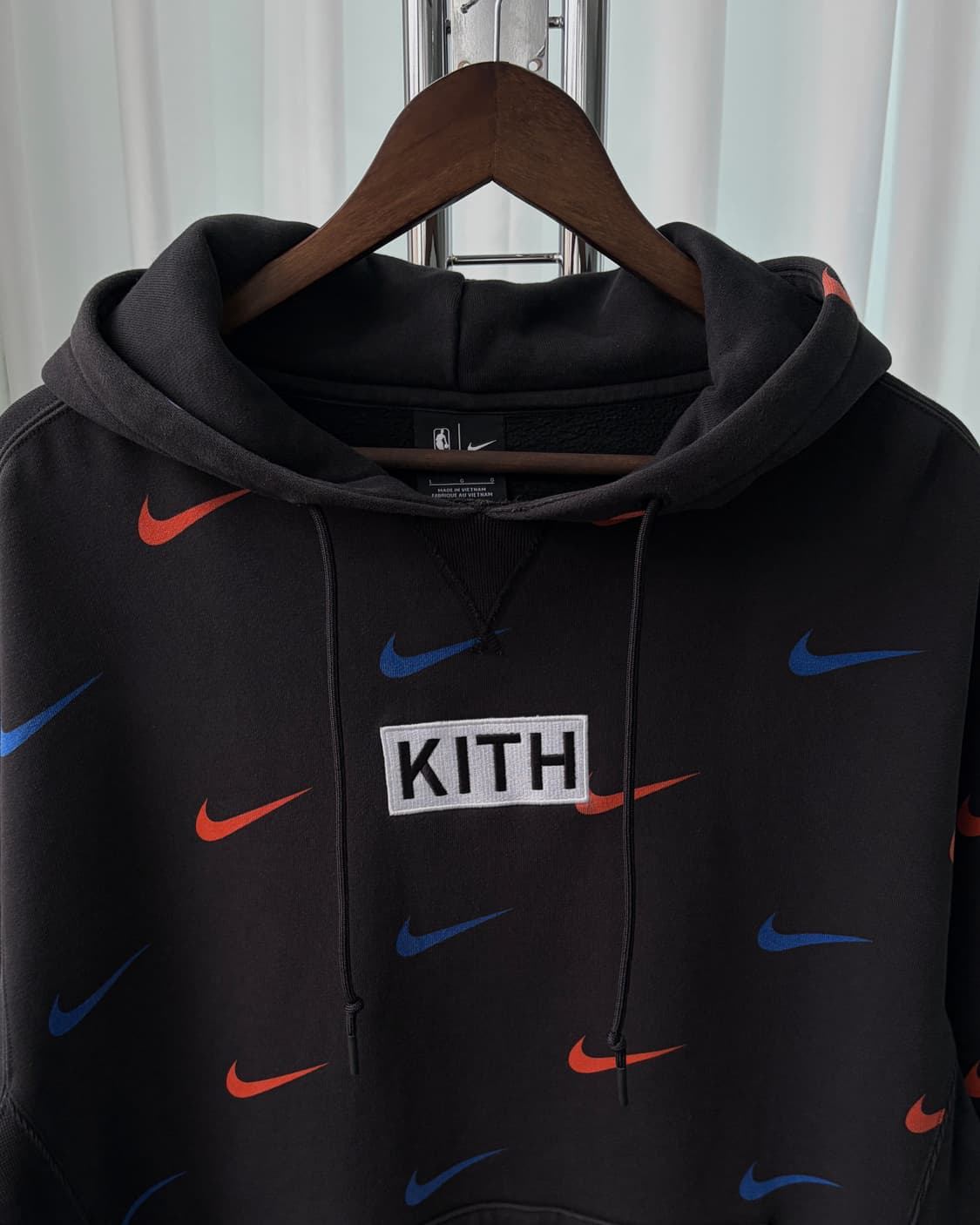 [L]나이키 x 키스 뉴욕 닉스 AOP 후드 상품이미지4