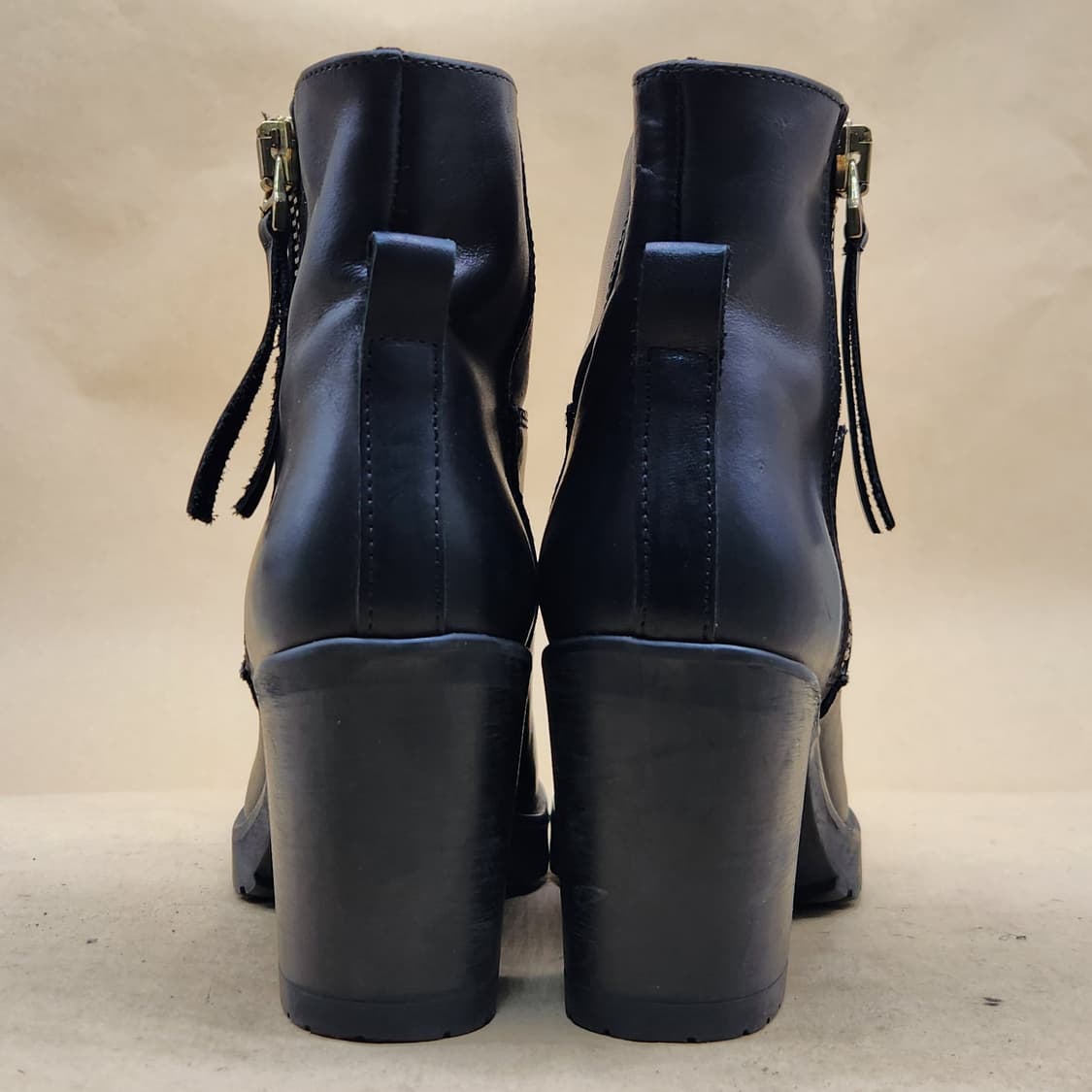 슈콤마보니 여성 앵클 부츠  230 굽8 상품이미지4