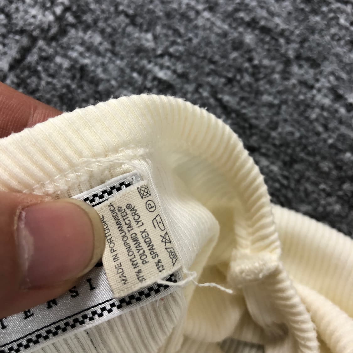 베르사체 정품 머슬핏 플리츠 반팔 화이트 상품이미지9