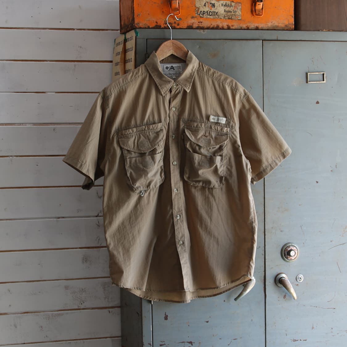 (착용컷) Columbia PFG 유틸리티 반팔 셔츠 (남성용 100) 상품이미지1