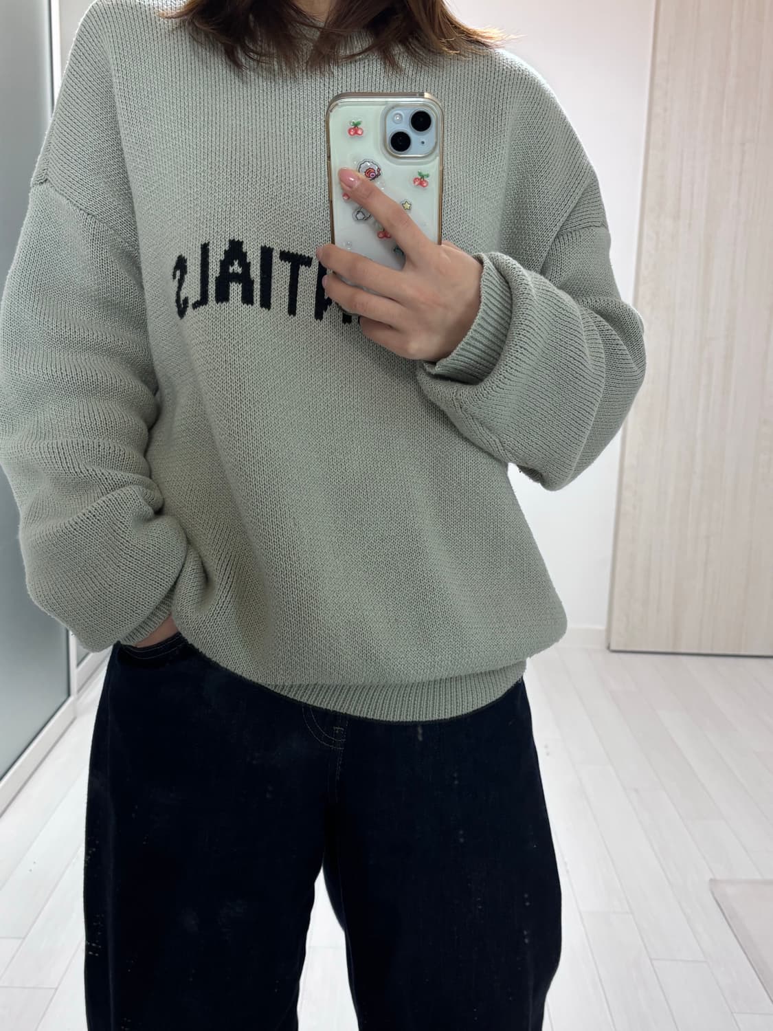 에센셜 니트 풀오버 스웨터 콘크리트 xs 상품이미지1