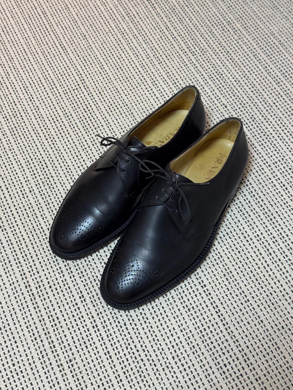 프라다 미니멀 로퍼 39 사이즈 상품이미지1