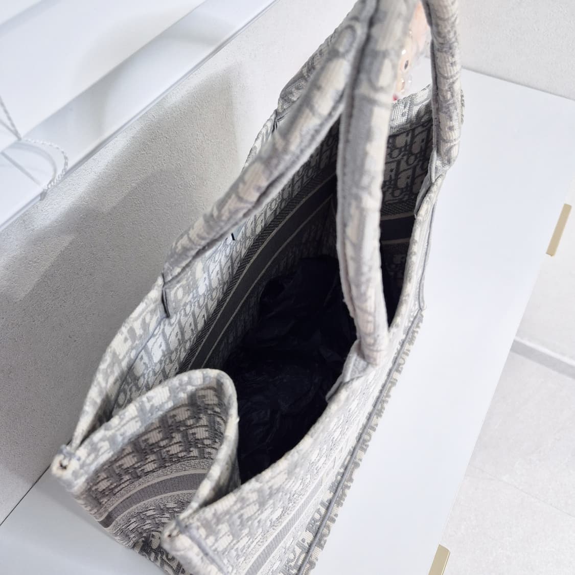 새상품급 디올 오블리크 북토트백 라지 [번x케어 인증] 상품이미지3