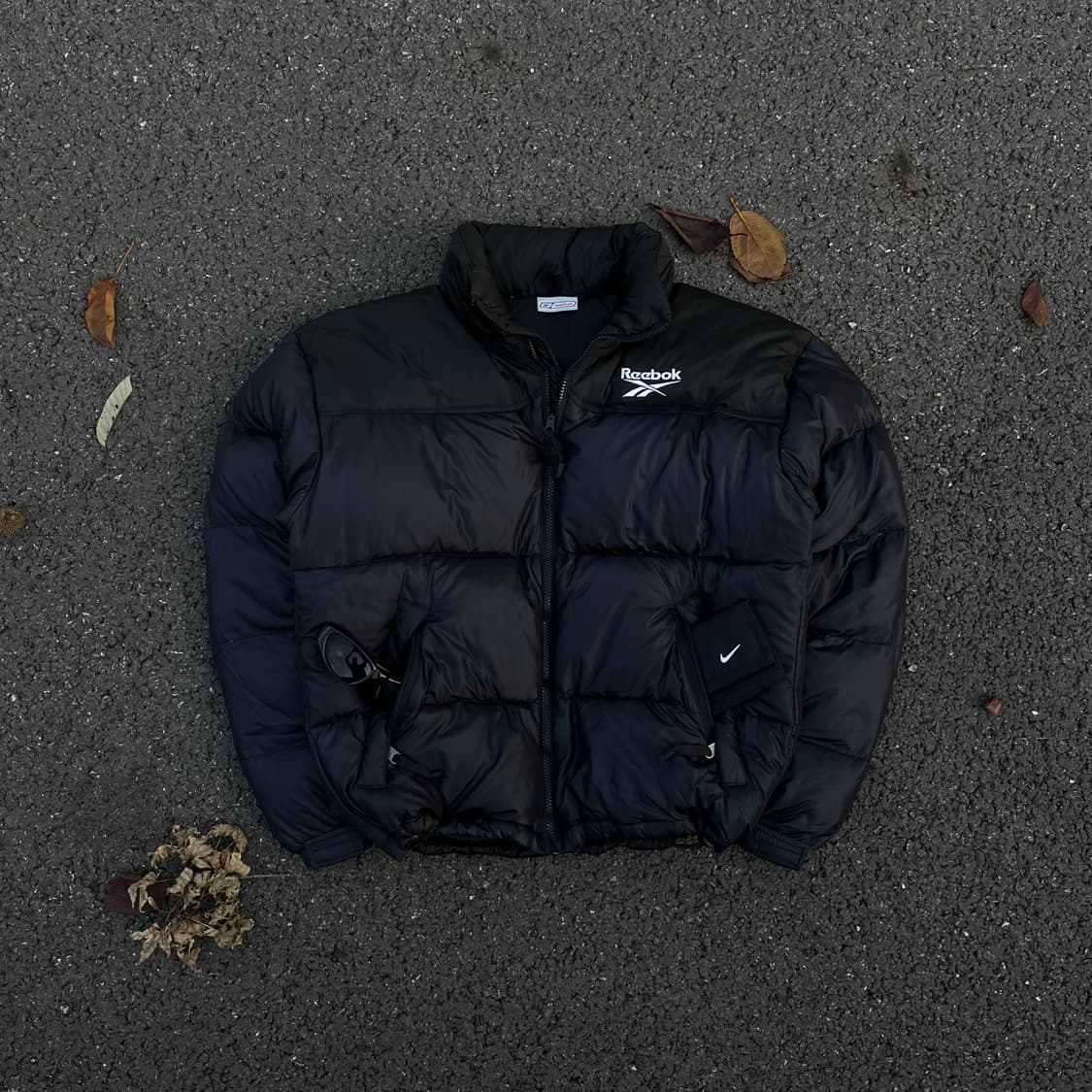 Vintage 00s Reebok Classic Puffer Jacket 상품이미지4