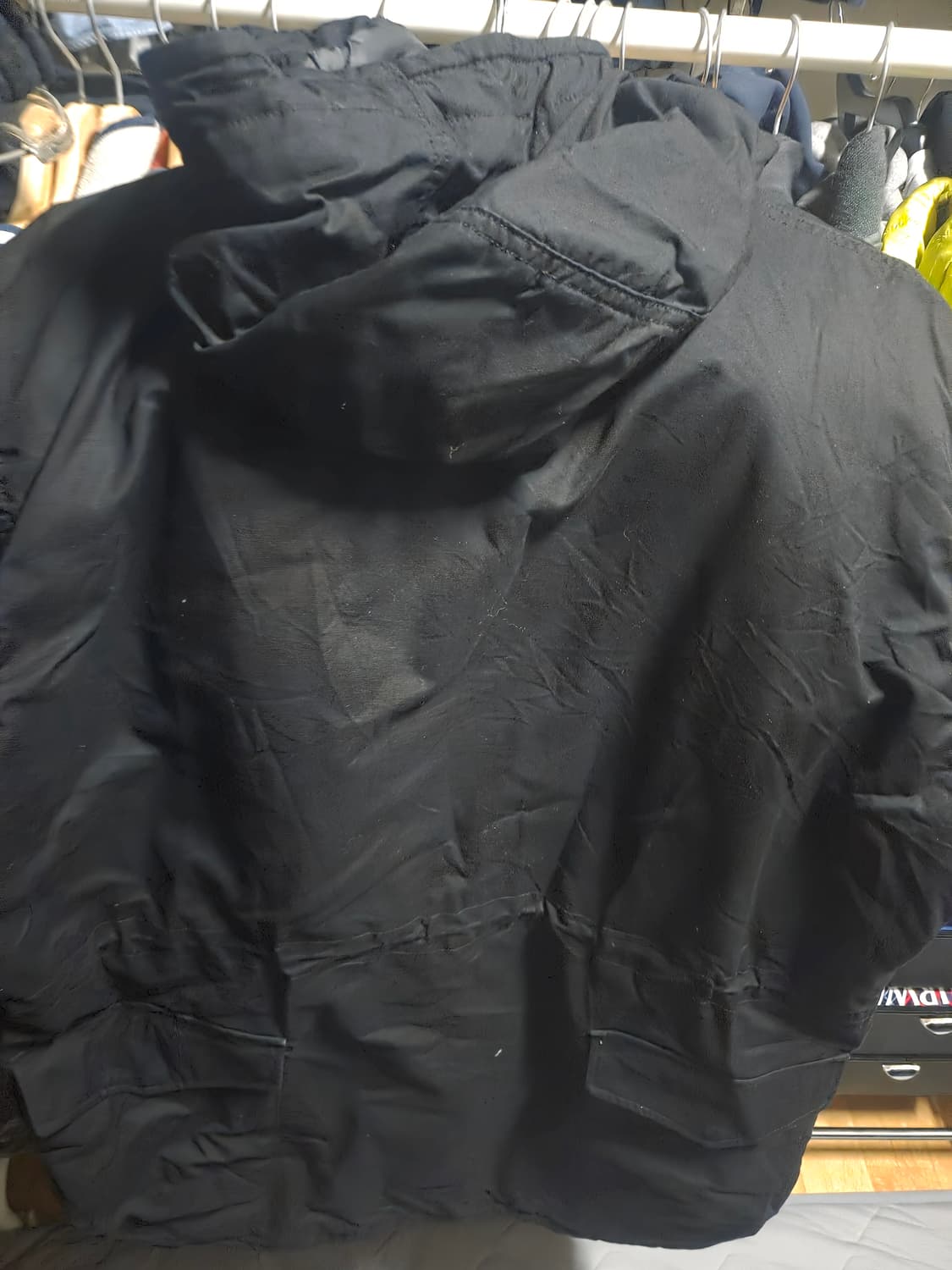 유니클로 엔지니어드 가먼츠 PUFFTECH 유틸리티재킷(히트텍) 팝니다 상품이미지5