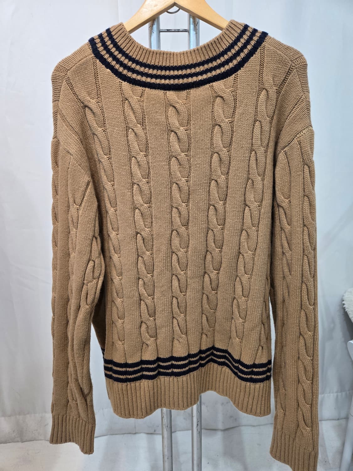 Mardi mercredi 브이넥 오버핏 니트 상품이미지3