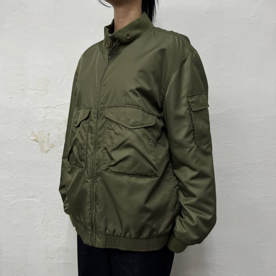 아비렉스 올리브컬러 나일론 후면 스펠아웃 로고 A-1 플라이트 자켓 상품이미지1