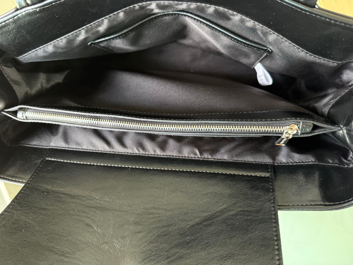 맥끌라니 블랙 숄더백 상품이미지3