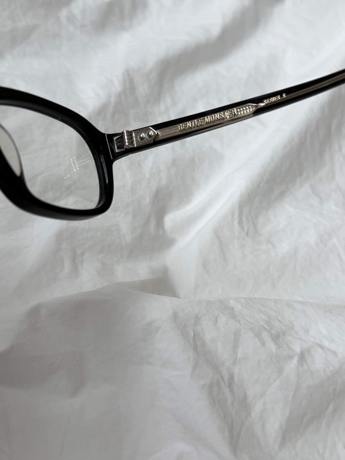 젠틀몬스터 PEBBLE L 블랙 상품이미지3