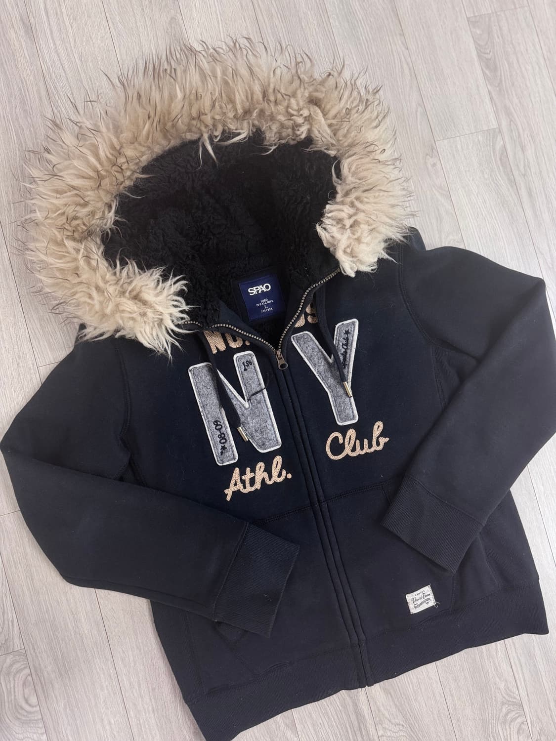 스파오 울프죠 퍼 후드집업 블랙 상품이미지2