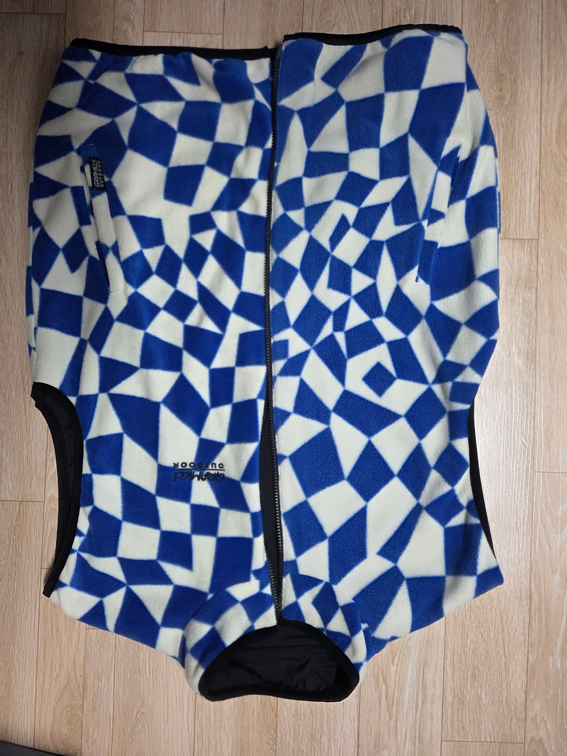 그라미치 아웃도어 블랙 체크 베스트 상품이미지3