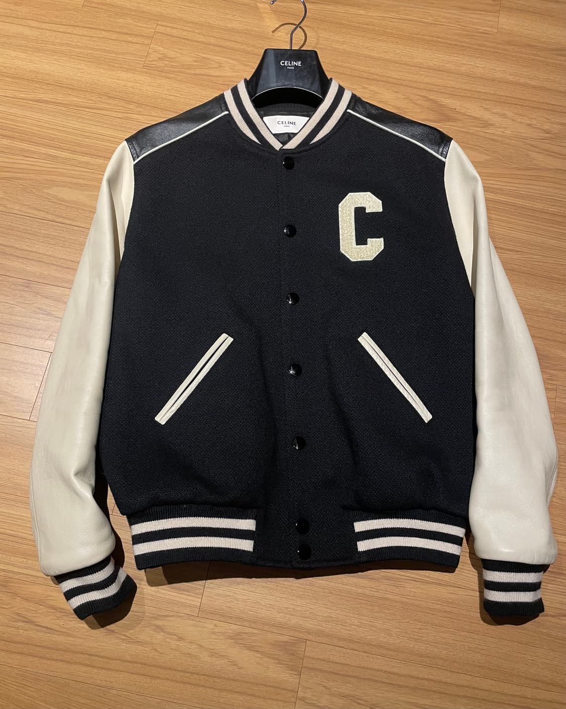 셀린느 클래식 테디 바시티 자켓 상품이미지1