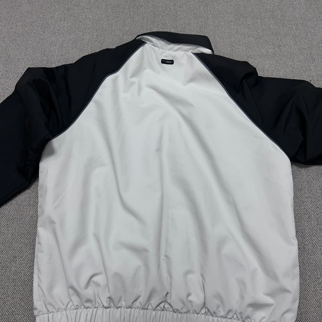 아식스 올드스쿨 블랙 그레이 바람막이(105) 상품이미지6