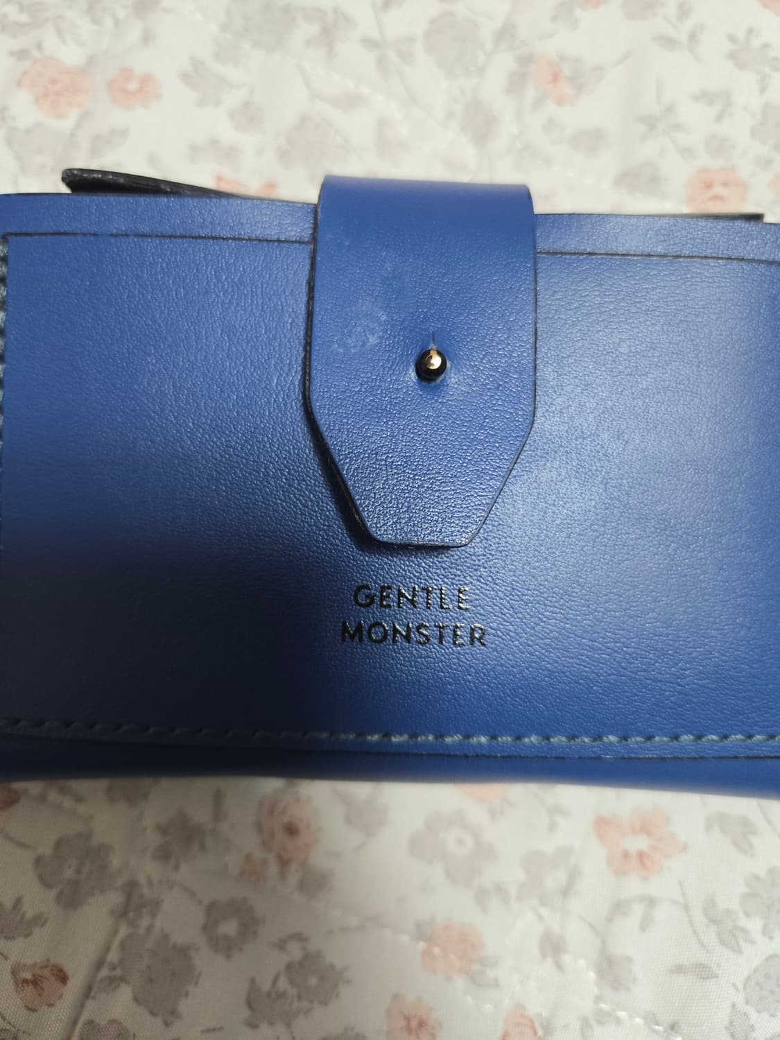 젠틀몬스터 케이스 상품이미지1