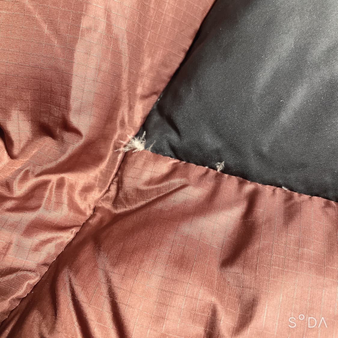 노스페이스 눕시 800 패딩 브라운/블랙 상품이미지9