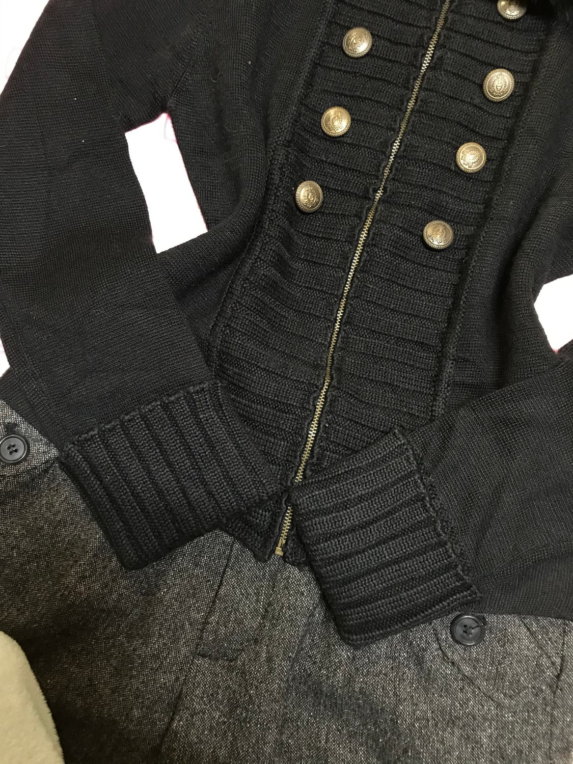 블랙 퍼 투버튼 니트집업 y2k 오네갸루 상품이미지4