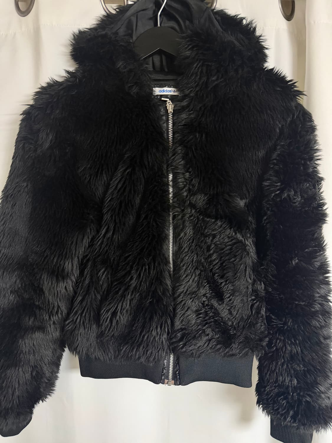 아디다스 퍼 후드집업 상품이미지1