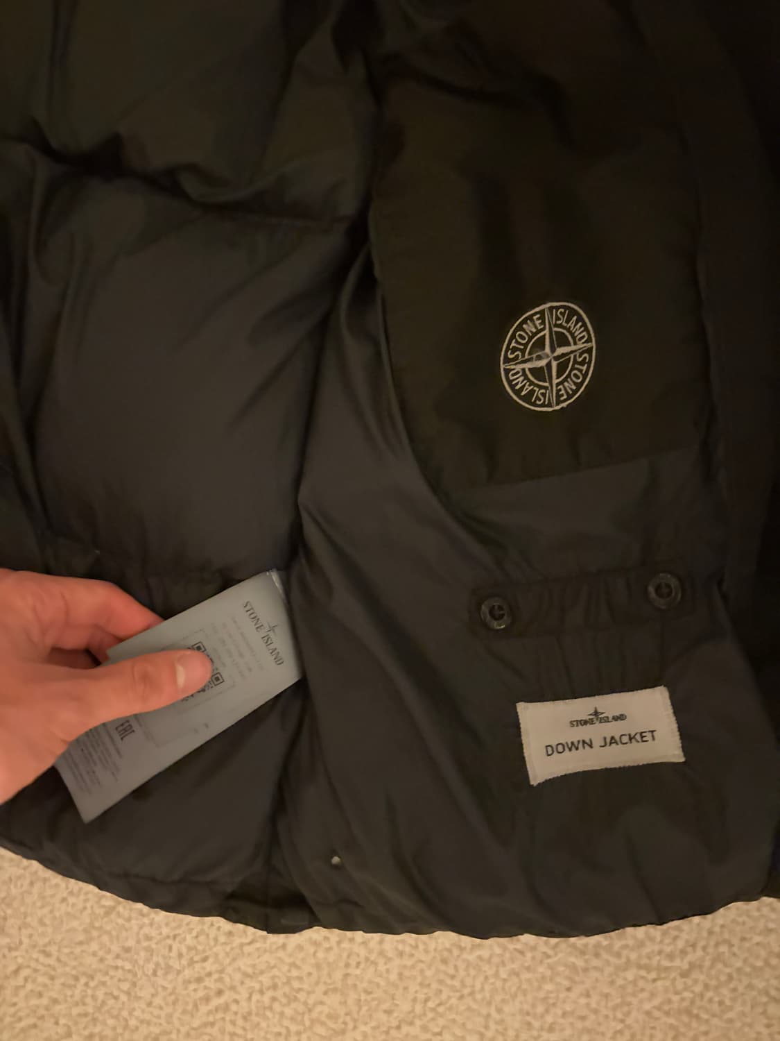 스톤아일랜드 25fw 크링클랩스 패딩 M 상품이미지3
