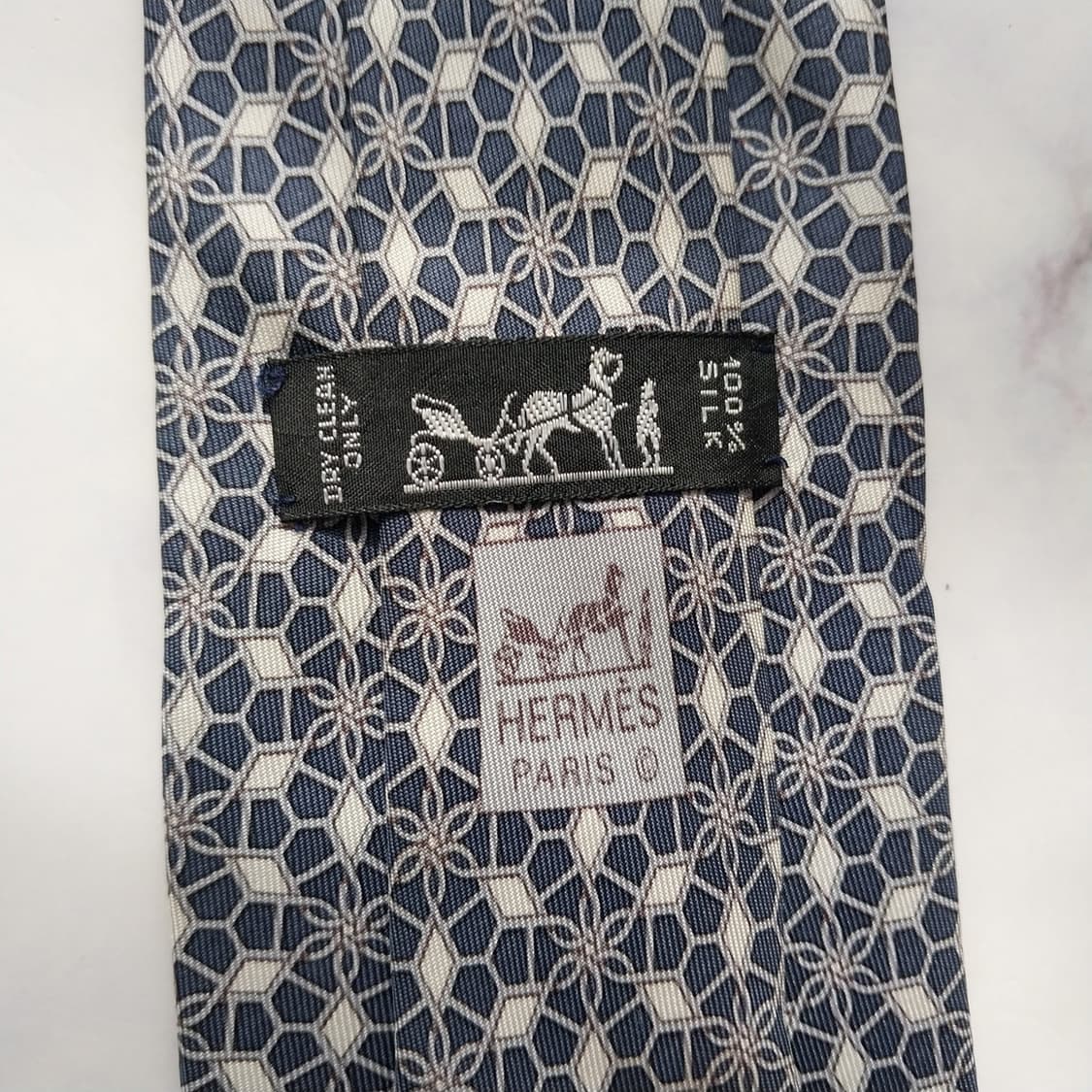 에르메스 넥타이 네이비 기하학 패턴 9.1cm A~B등급 K2185 상품이미지4