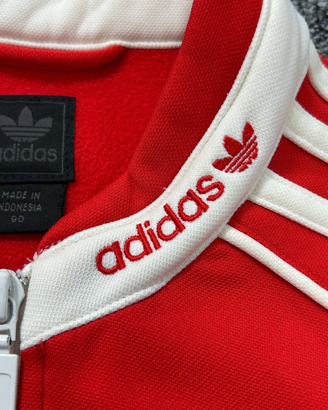 아디다스 씨펠드 레드화이트 트랙탑 져지  상품이미지3