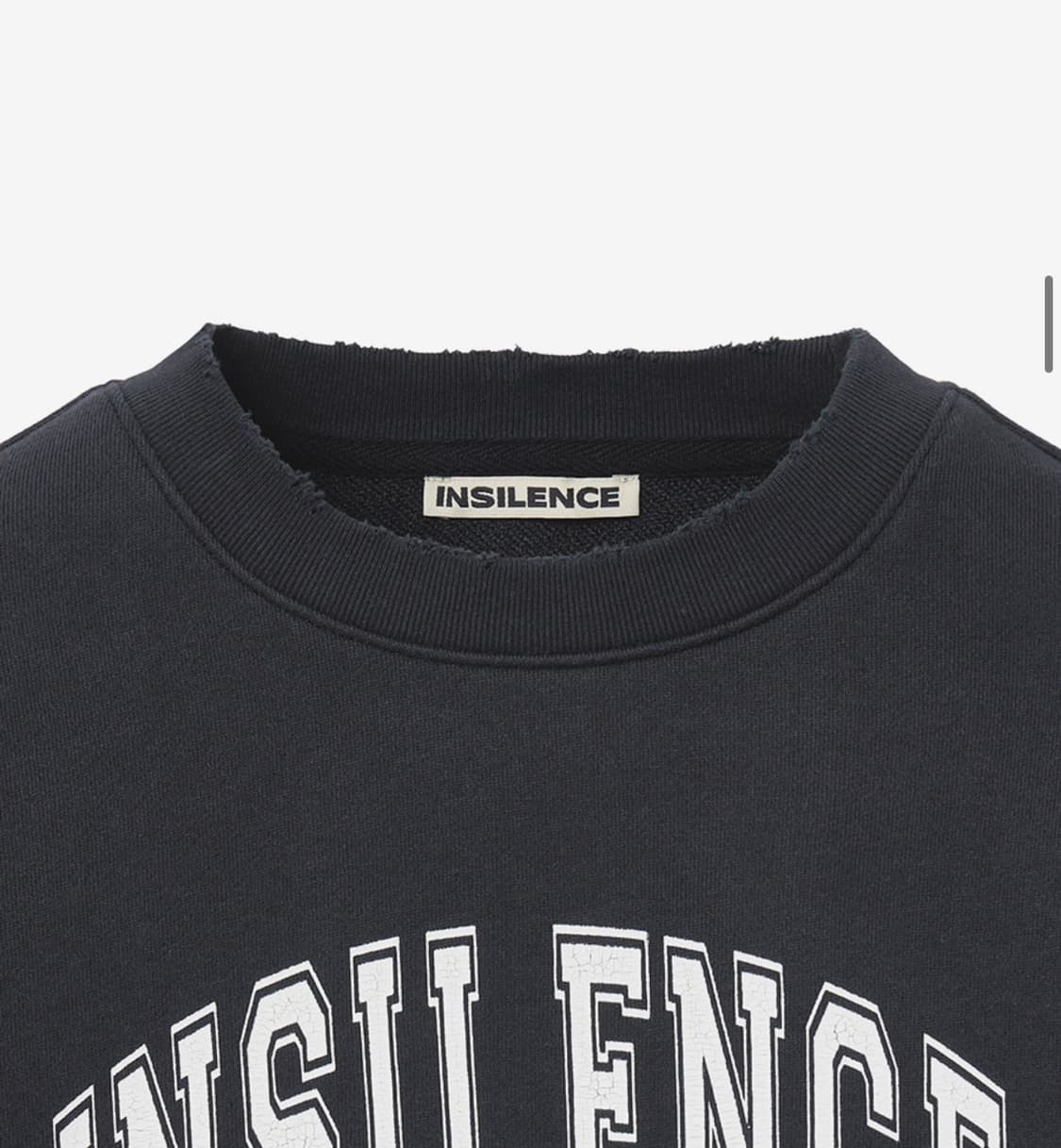인사일런스 우먼 엠블럼 크롭 스웨트셔츠 WASHED BLACK 상품이미지3